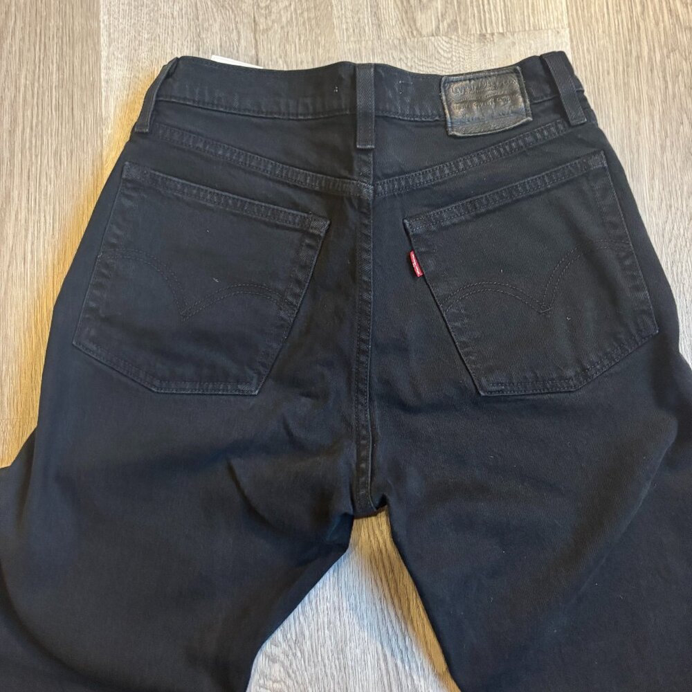 Levi's Women's Wedgie Straight Jeans Dark Black Size 26x26 - Picture 2 of 10